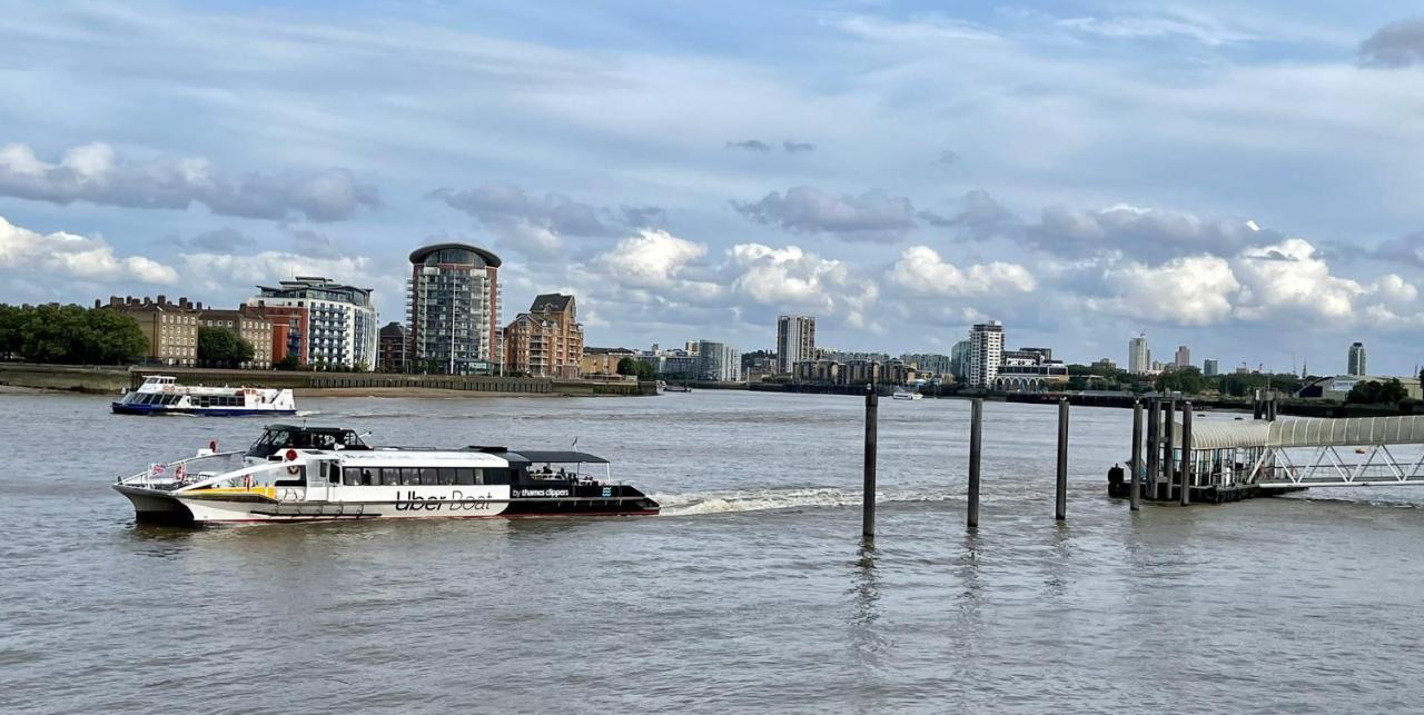 Stunning Massive Bedroom +Direct Thames River View London Ngoại thất bức ảnh