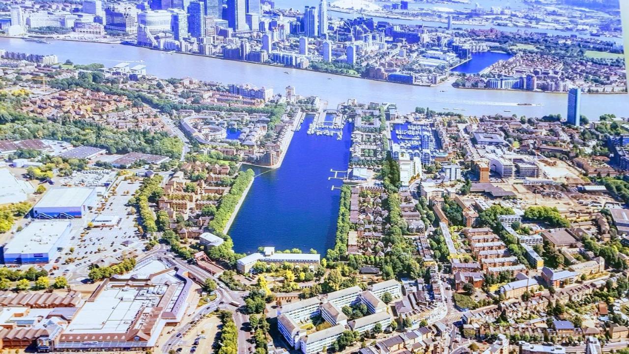 Stunning Massive Bedroom +Direct Thames River View London Ngoại thất bức ảnh