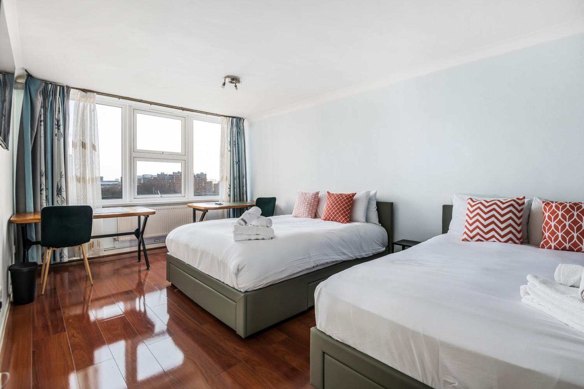 Stunning Massive Bedroom +Direct Thames River View London Ngoại thất bức ảnh